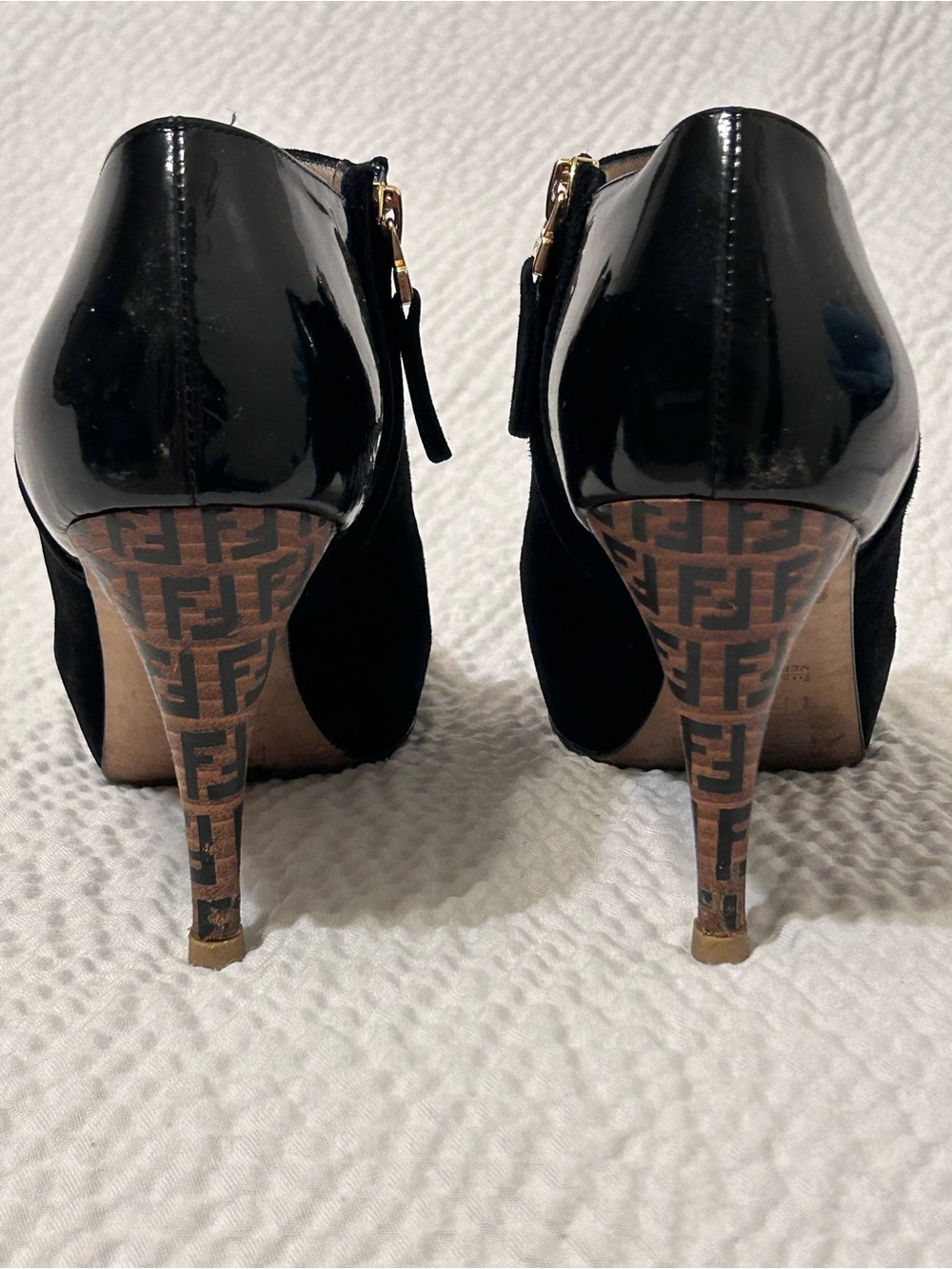Fendi Black Patent & Brown FF-Logo Heel Ankle Pumps Black Suede with zipper side